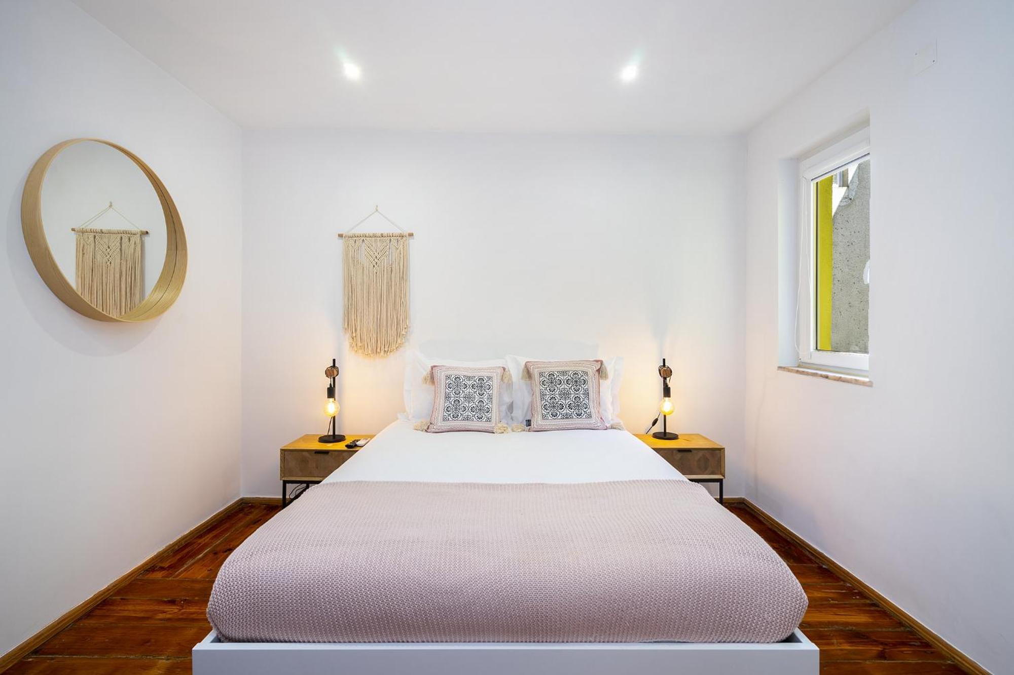 Whome Urban Tech Retreat, Modern Hubs For Remote Living — Photos 2